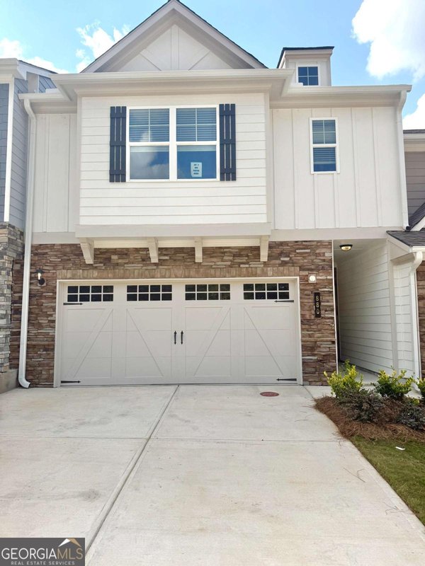 880 Porter Ridge Lane, Decatur