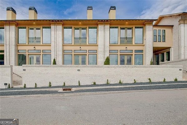 190 Rolison Way, Fayetteville