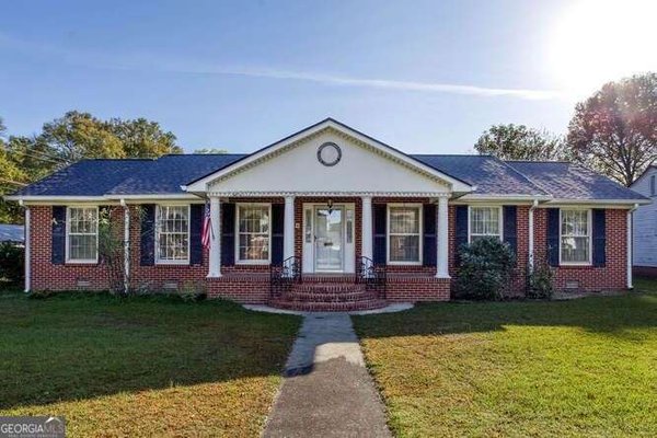 408 College Street, Cedartown