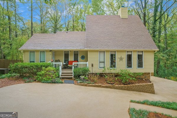 6950 SPRINGWOOD Drive, Douglasville