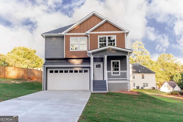 108 Neal Avenue, Stockbridge