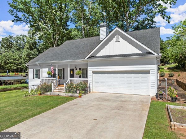 6253 Main Street, Lula