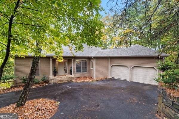 99 Summit Drive, Big Canoe