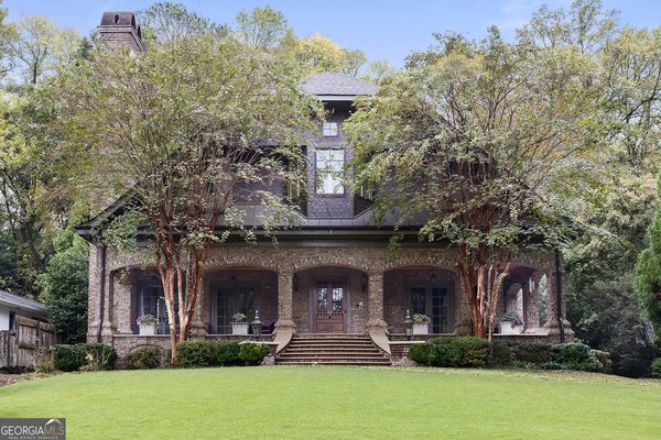 1640 Nottingham Way, Atlanta