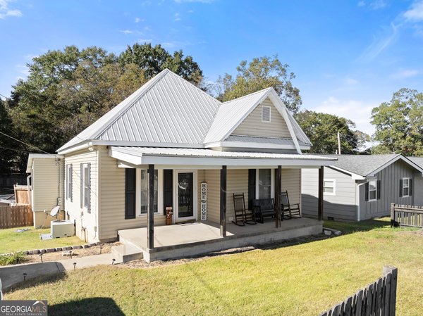 763 State Street, Commerce