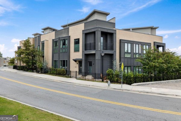 2142 Bristol Cove, Atlanta