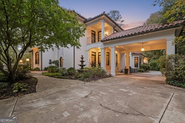 2636 Dobbs Circle, Atlanta