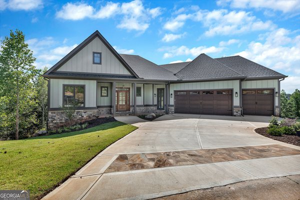 195 Switchback Run, Toccoa