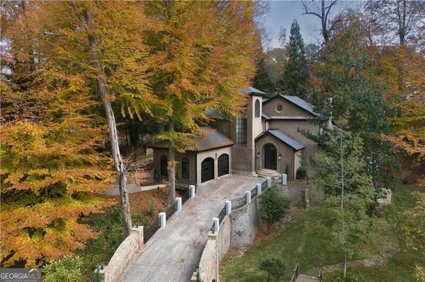 3879 Peachtree Dunwoody Road, Atlanta