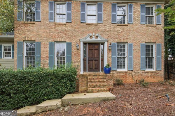 9156 Branch Valley Way, Roswell