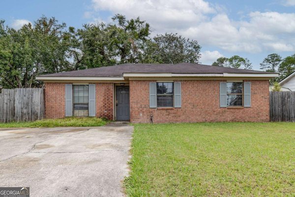 251 Garden Circle, Hinesville