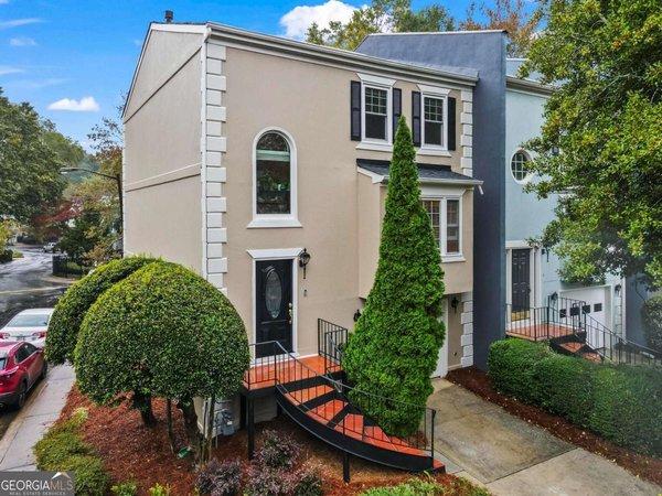 40 Sycamore Station, Decatur