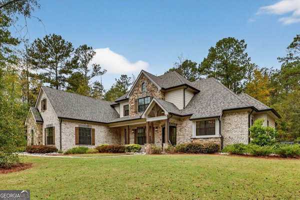 603 Crescent Drive, Forsyth