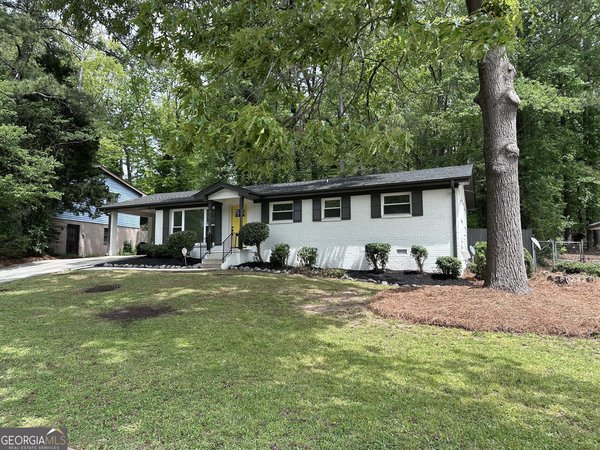 4396 Greenleaf Circle, Atlanta