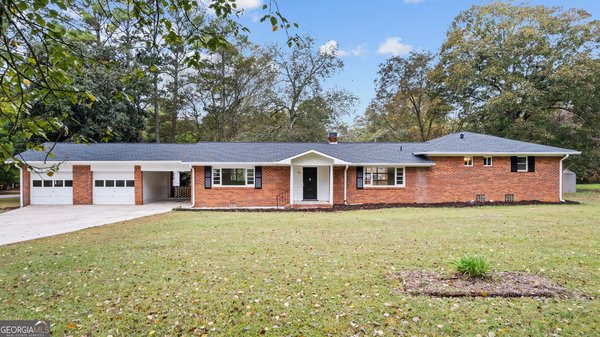 207 John Phillips Road, Cedartown