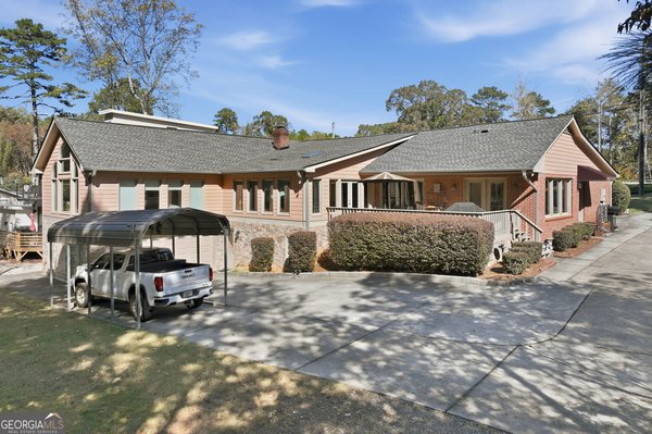 6558 Lanier Islands Parkway, Buford