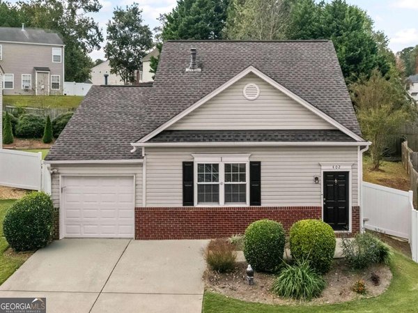 402 Royal Oak Drive, Acworth