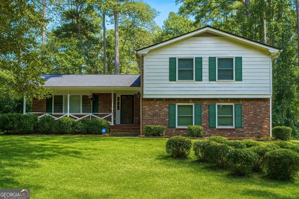 2252 Valley Creek Circle, Snellville