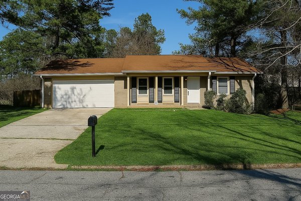 2195 Rochelle Way, South Fulton