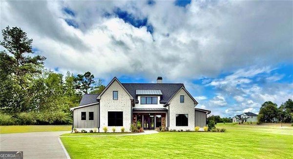 115 Palisade Drive, Rydal