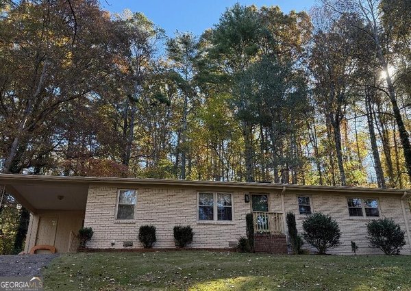 382 Sherwood Drive, Clarkesville