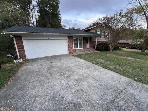 702 Courtland Drive, Dalton