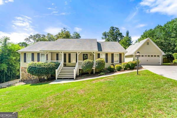 10 Wood Forest Drive, Cartersville