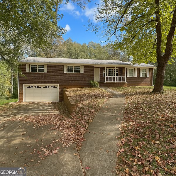 3827 Sherwood Drive, Douglasville