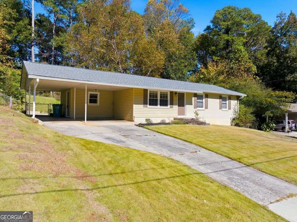 2051 Dundee Drive, Smyrna