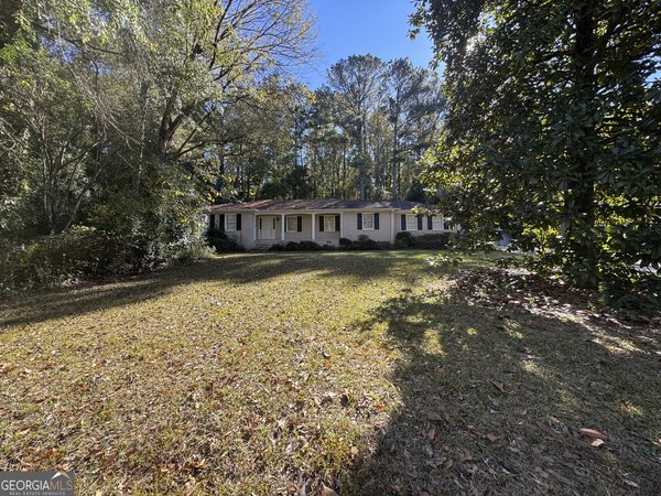 753 Lokchapee Drive, Macon