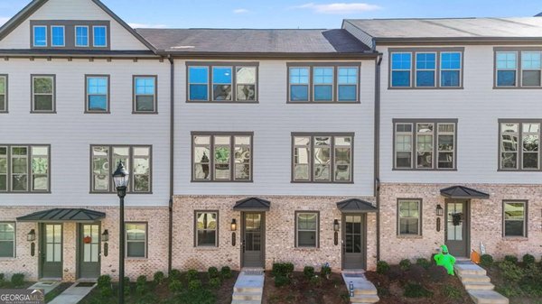 3927 ALLEGRETTO Circle, Atlanta