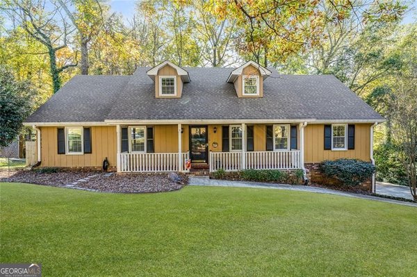 445 Bruce Way, Lilburn