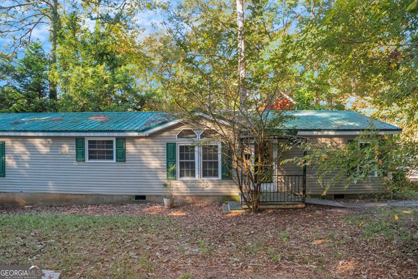 251 Weavers Lakefront Road, Jackson