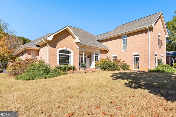 155 Youngs Circle, Fayetteville