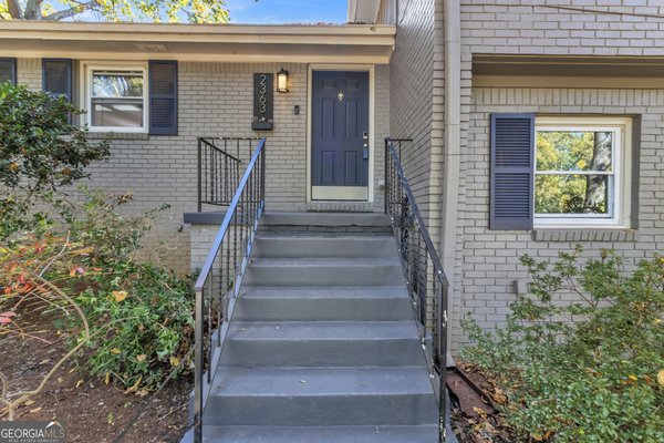 2363 Oakridge Court, Decatur