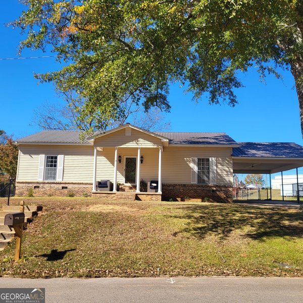 313 Williams Street, Valley