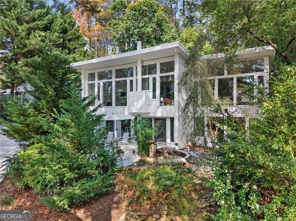 1196 Converse Drive, Atlanta