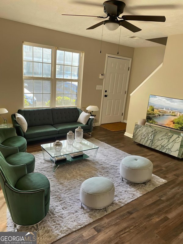 140 Point Place Drive, Cartersville