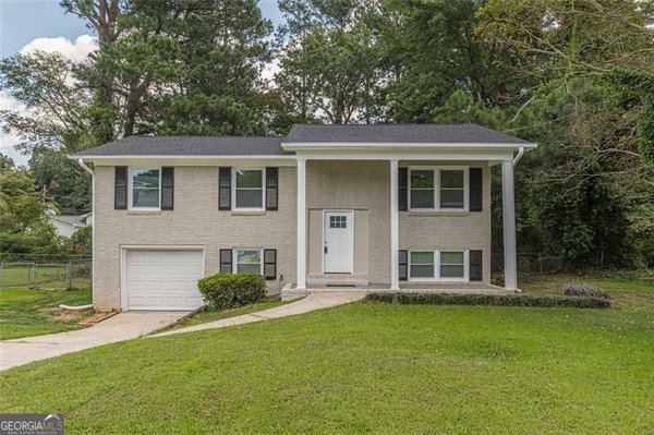 5312 Brittany Trail, Atlanta