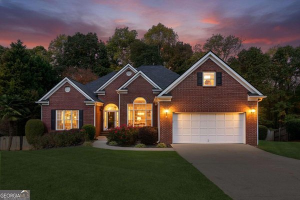 1785 Dartford Way, Hoschton