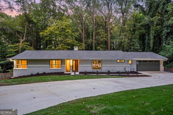 4955 Powers Ferry Road, Sandy Springs