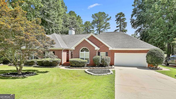 63 Clubview Drive, Newnan