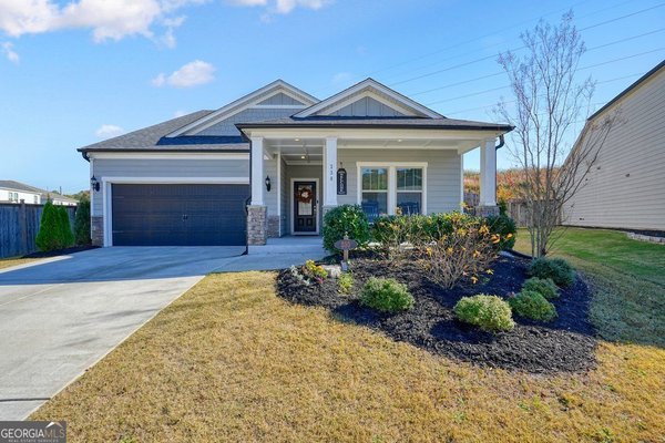 330 Davis Lane, Woodstock