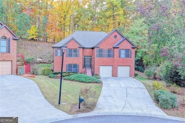 655 Golden Meadows Lane, Suwanee