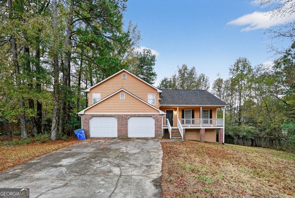 225 Fox Lane Drive, South Fulton