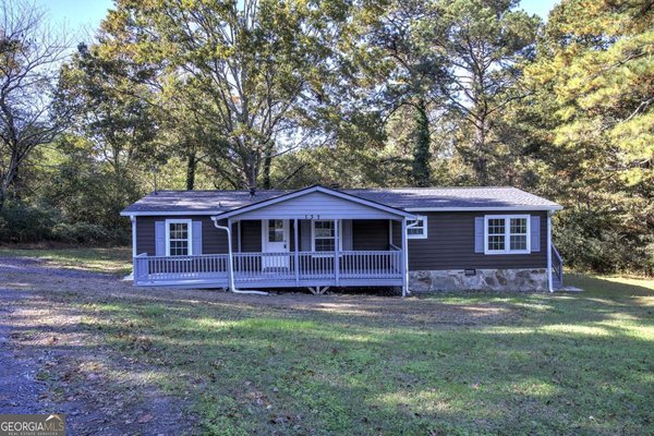 137 Wendy Hill Road, Calhoun