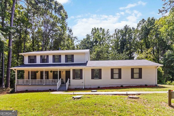 145 HUNTCLIFF Court, Fayetteville