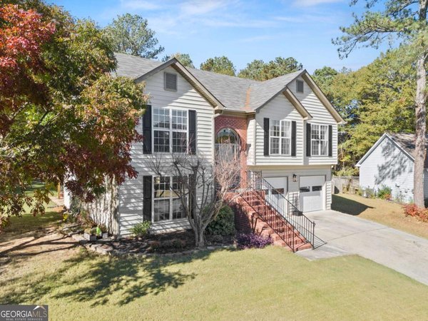 35 Leighs Grove Way, Grayson