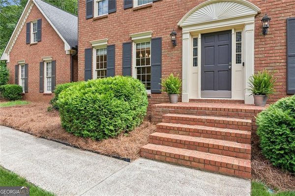 6165 Pin Oak Lane, Alpharetta