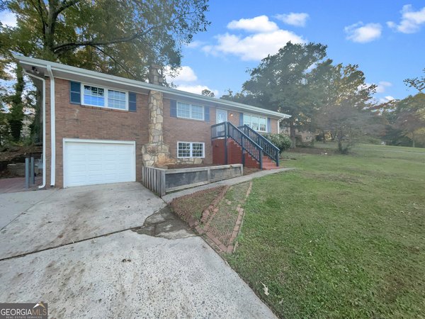 692 Suholden Circle, Marietta